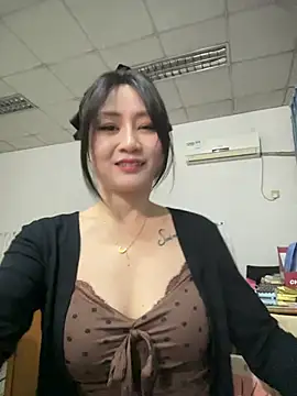 huihui_520 élő XXX-chatje