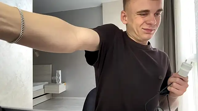 XXX chat uživo modela SoloFury