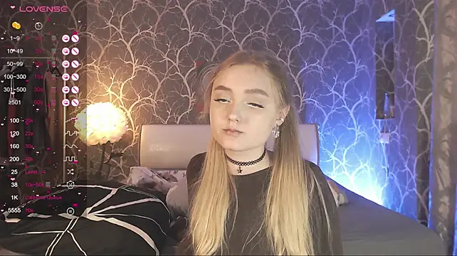 MiaMiaMeow's Live XXX Chat