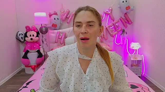 TessaDaybreak – Naživo XXX chat