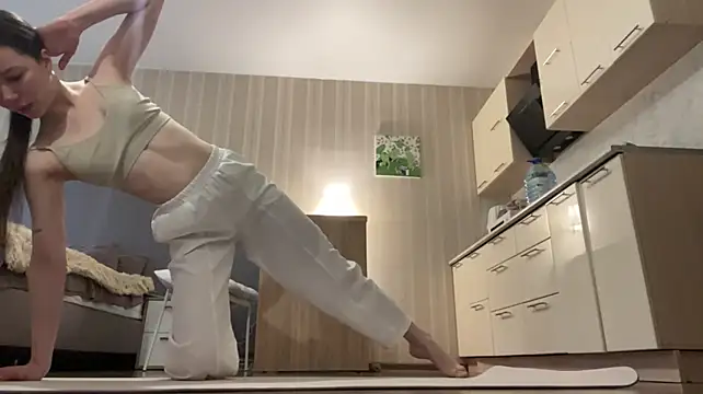 CurlyChurch live XXX chat