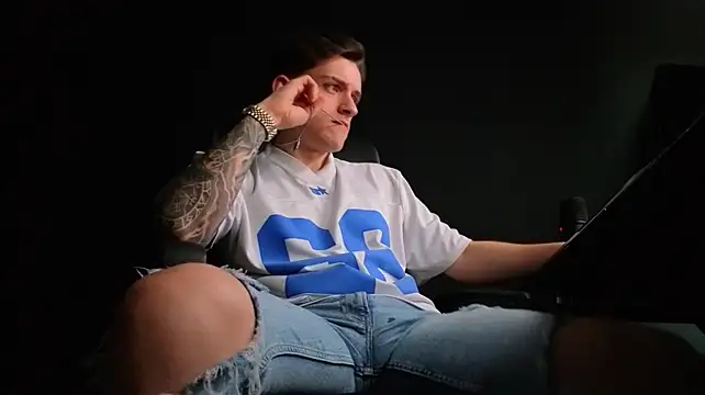 Chat XXX Live FelixStarkk