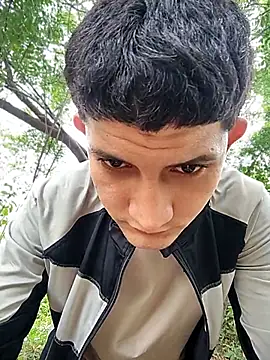 Juan_Hotcaliemte's Live XXX Chat
