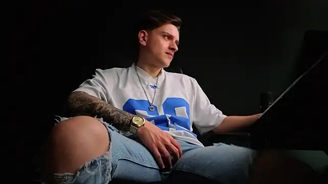 FelixStarkk: απευθείας συνομιλία ΧΧΧ