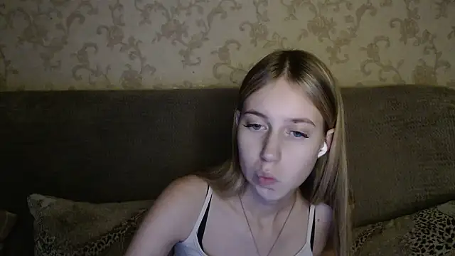 Chat +18 de ModelPi ao vivo