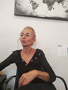 clarabell4 Live XXX-Chat