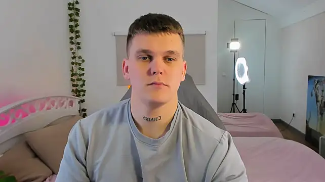 HotVanee – Naživo XXX chat