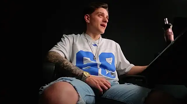 FelixStarkk Chat XXX live