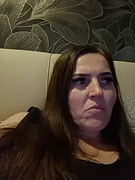 MilaMature Live XXX-Chat
