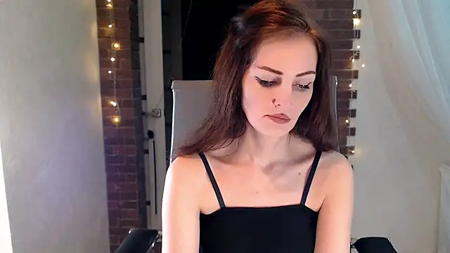 ms_kelarini's Live XXX Chat