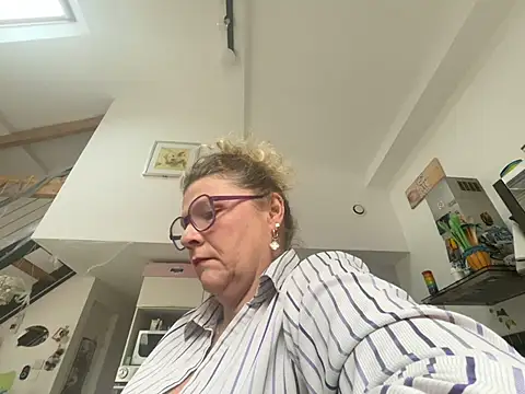 Linda17340 – Naživo XXX chat