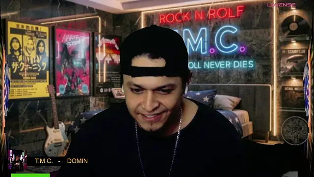 Czat XXX na żywo – chino_roz