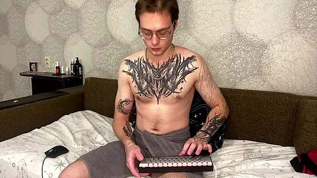 ErnestTarlet live XXX chat