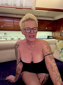 German_Milf Chat XXX live