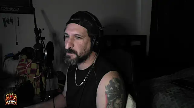 Chatroom XXX en direct de DevilPup75_