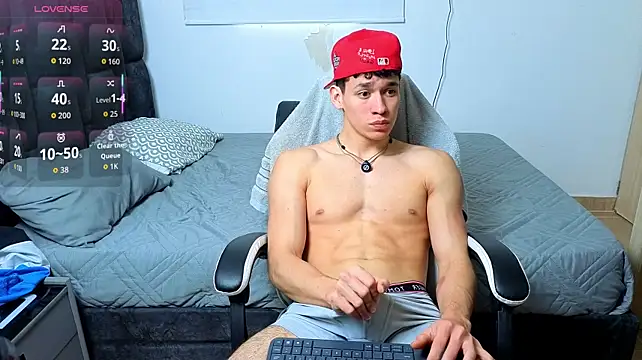 Luke_Muscle Chat XXX in diretta