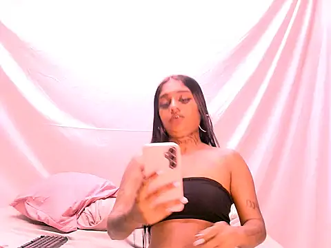 แชท XXX สดของ indian_barbie