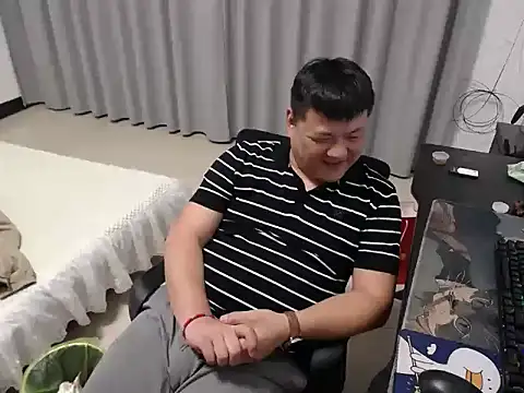 zhang1118 Live XXX-chat