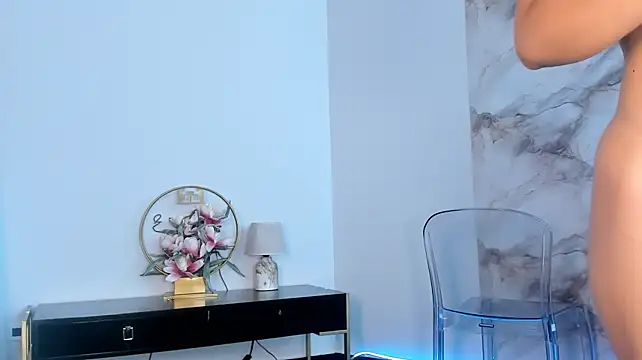 Maddyluxen Live XXX chat