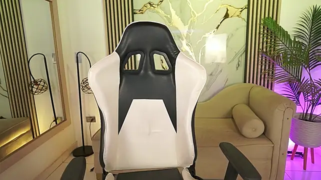 KataJenner Live XXX-chat