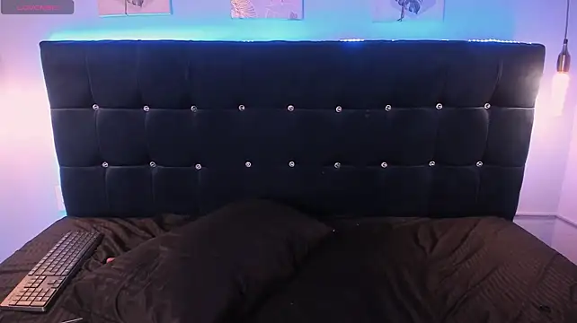 Chat XXX en directo de Safiya___