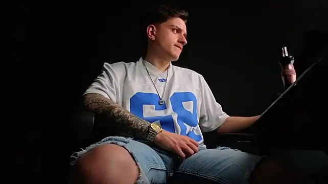 FelixStarkk Live XXX-chat
