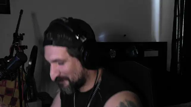 DevilPup75_ – Naživo XXX chat