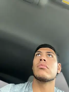 צ'אט XXX בשידור חי של StrokingDaddy4
