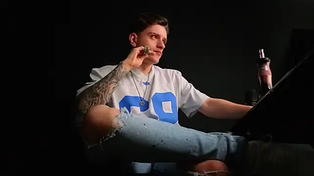 FelixStarkk Live XXX Chat