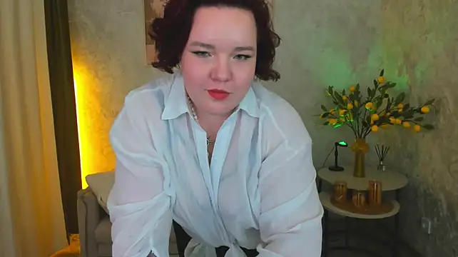 צ'אט XXX בשידור חי של IvoryeFlame