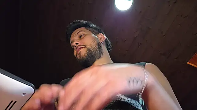 Онлайн чат XXX CRATOS69
