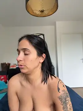 LaPetiteKim – Live XXX-chat