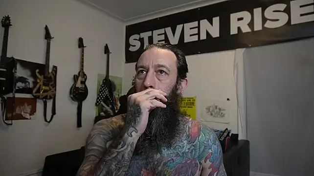 Chat XXX en directo de StevenRiseNYC