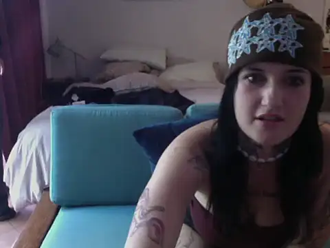 INKEDKITTY13: απευθείας συνομιλία ΧΧΧ