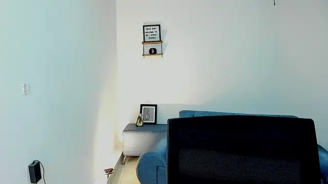zayn_v1p – Naživo XXX chat