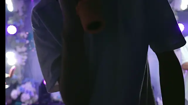 Zouzouboy-001's Live XXX Chat