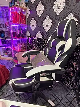 Luiza_Hammer – Naživo XXX chat
