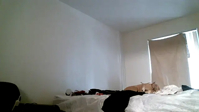 XXX chat uživo modela SexyB214