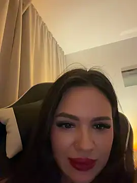 JustLora Chat XXX live