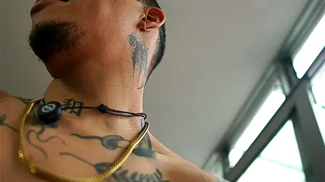 XXX chat uživo modela AlphaMasterXxx