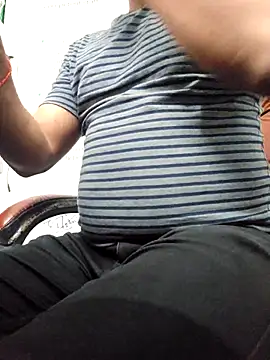 Raaz_5690's Live XXX Chat