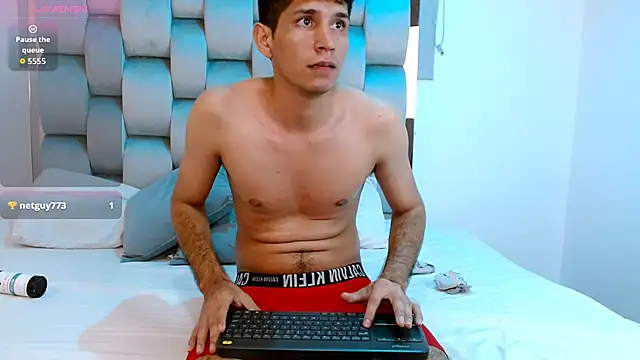 Lukas_harper Adlı Modelin Canlı XXX Sohbeti