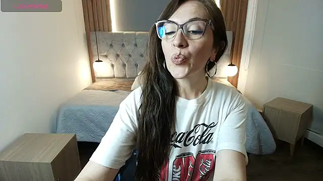 Živý XXX chat VictoriaLuxee_