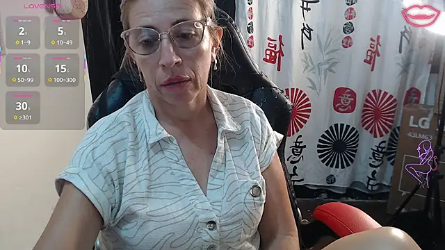 צ'אט XXX  בשידור חי של Chayla_Ruiz
