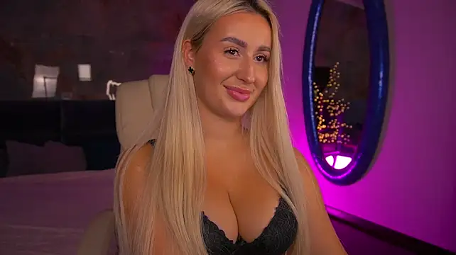 LiaBrazzerr's Live XXX Chat