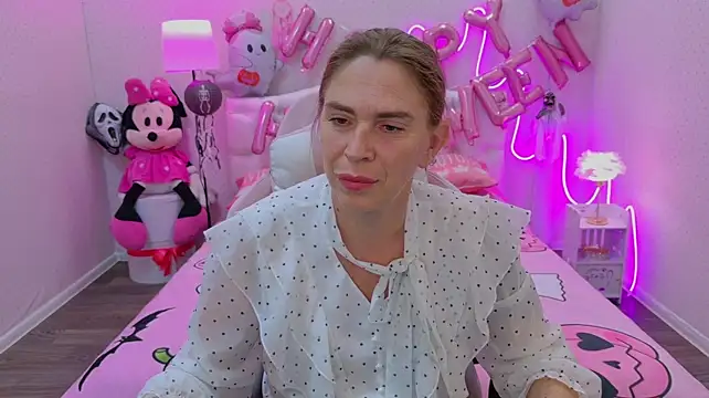 TessaDaybreak – Naživo XXX chat