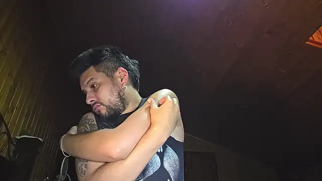 CRATOS69 Live XXX Chat