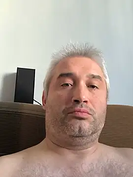 StredniNovosadak-Olomouc – Live XXX-chat