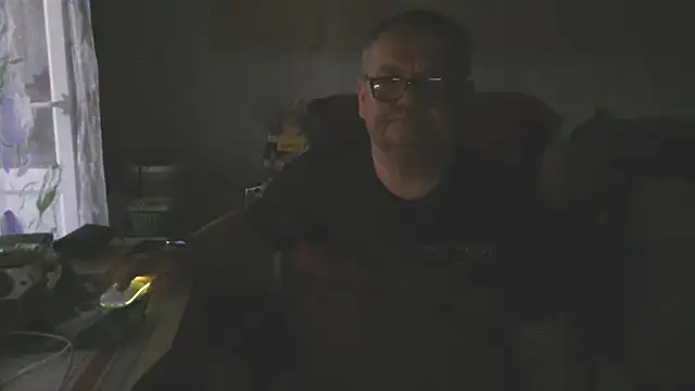 alex200884 live XXX chat