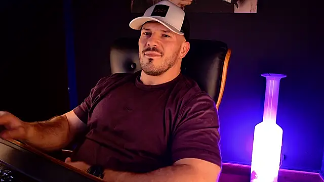 AngeloEric's Live XXX Chat